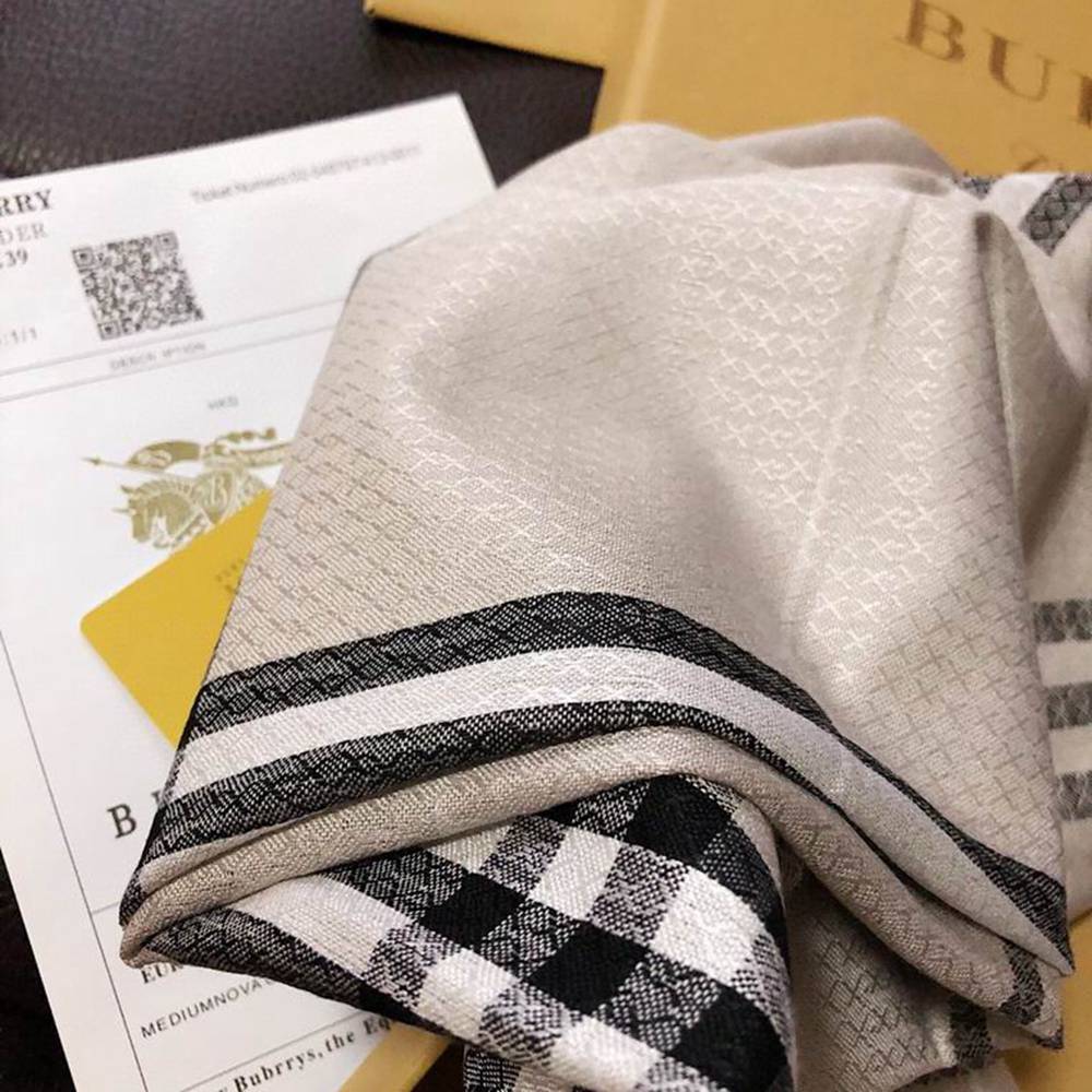 B**rry scarf